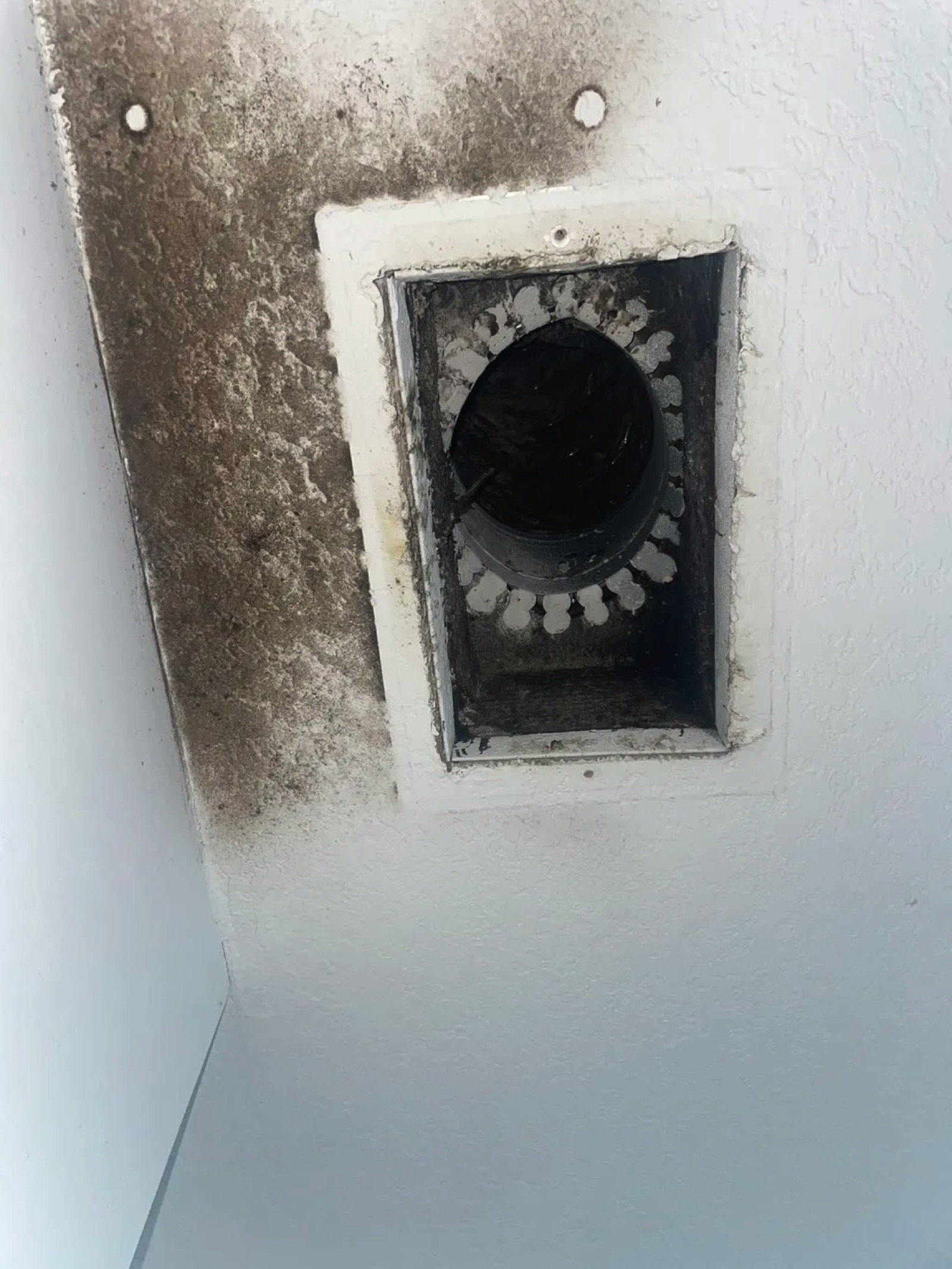 The Pros and Cons of Dryer Vent Cleaning in Unionville, CT